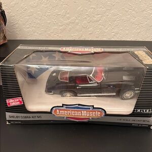 American Muscle Shelby Cobra 427 S/C Diecast Model